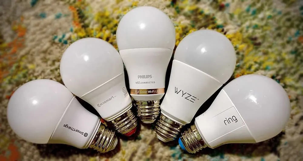 How do I connect two Philips hue bulbs together?